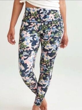 Vera Bradley Rosa Camo Leggings Women's XL Tight High Rise Floral Yoga Pants
